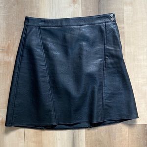 Leather mini skirt size S